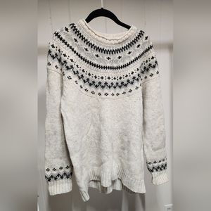 LL Bean Wool Sweater in good condition.  Non-smoking home.